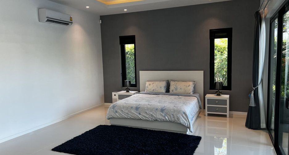 For sale 4 ベッドルーム villa in Cha Am, Phetchaburi