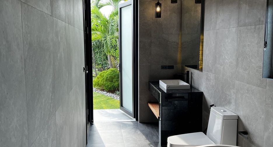 For sale 4 ベッドルーム villa in Cha Am, Phetchaburi