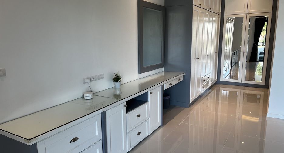 For sale 4 ベッドルーム villa in Cha Am, Phetchaburi
