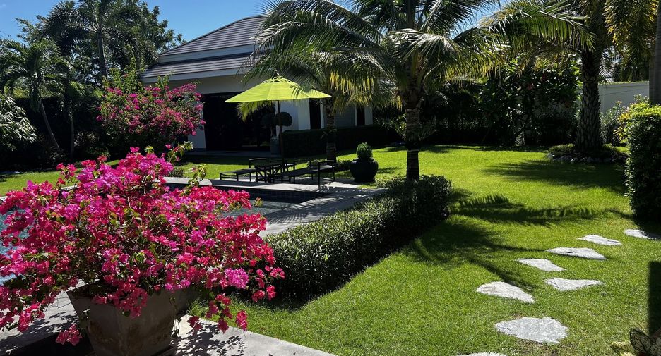 For sale 4 ベッドルーム villa in Cha Am, Phetchaburi