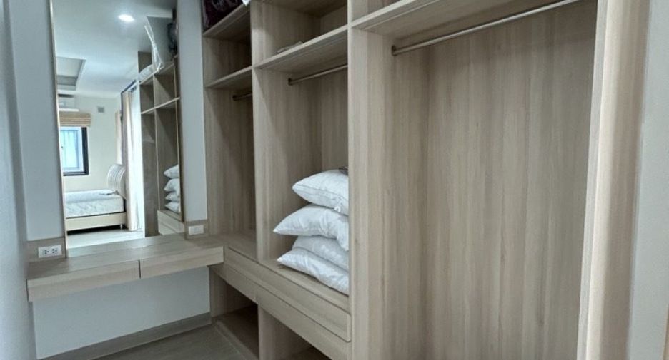 Haus zur Miete mit 3 Zimmer in Bang Lamung, Chonburi