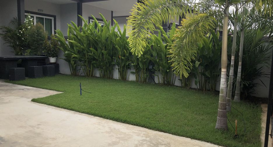 For sale 2 bedrooms townhouse in Cha Am, Phetchaburi