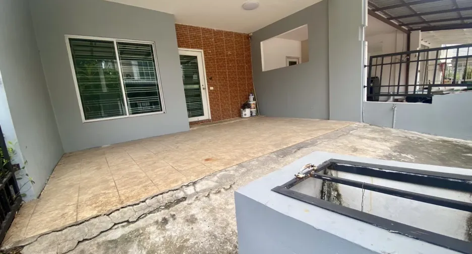 Reihenhaus zum Kauf mit 3 Zimmer in Prawet, Bangkok