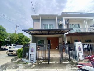 Reihenhaus zum Kauf mit 3 Zimmer in Prawet, Bangkok