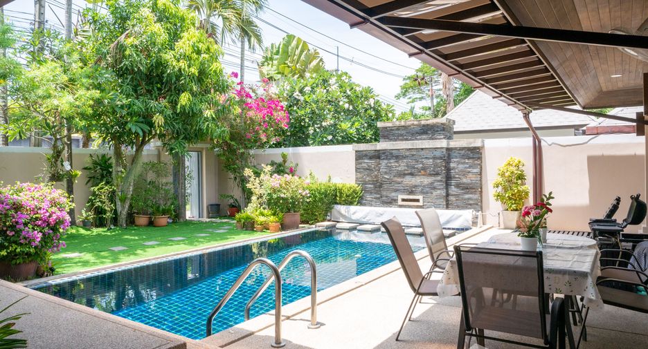 For sale 2 bedrooms villa in Mueang Phuket, Phuket