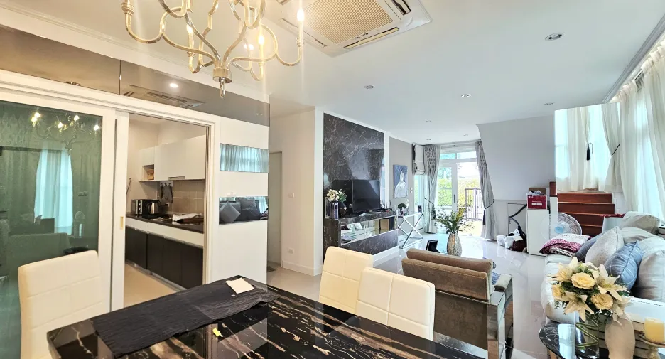 For sale and for rent 4 bedrooms house in Mueang Chiang Rai, Chiang Rai