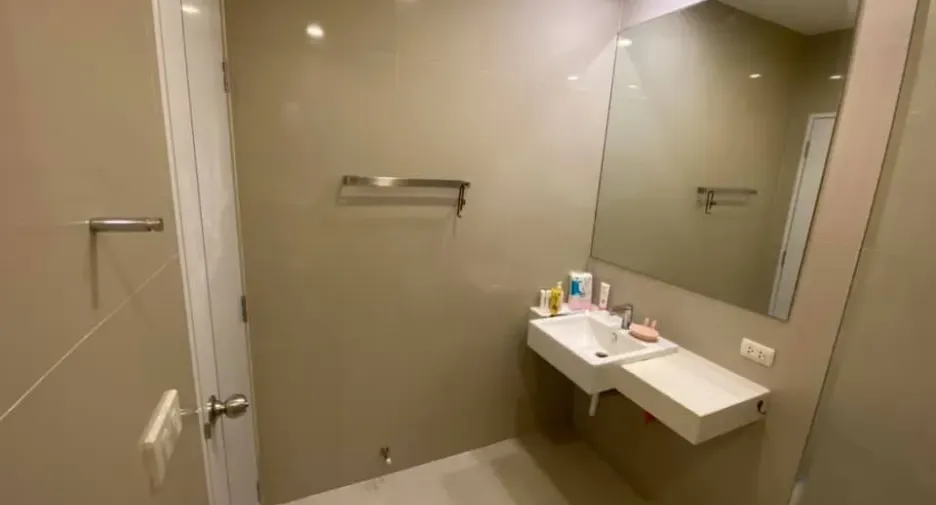 For sale studio condo in Bang Kapi, Bangkok