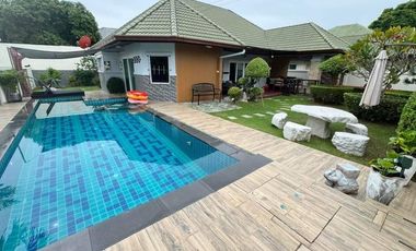 À louer 3 chambres villa à Bang Lamung, Chonburi