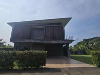 For sale 4 bedrooms house in San Kamphaeng, Chiang Mai