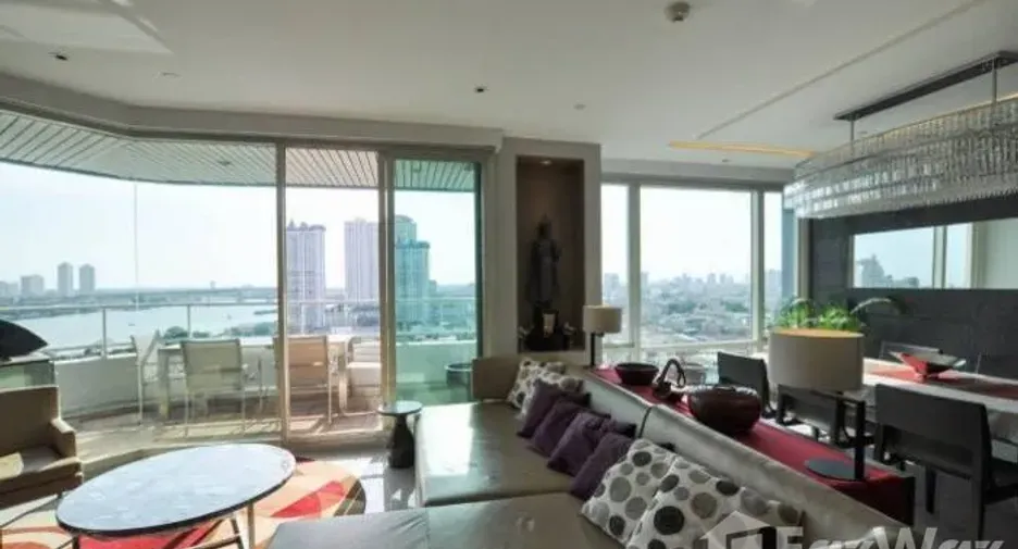 For sale 3 bedrooms condo in Bang Kho Laem, Bangkok