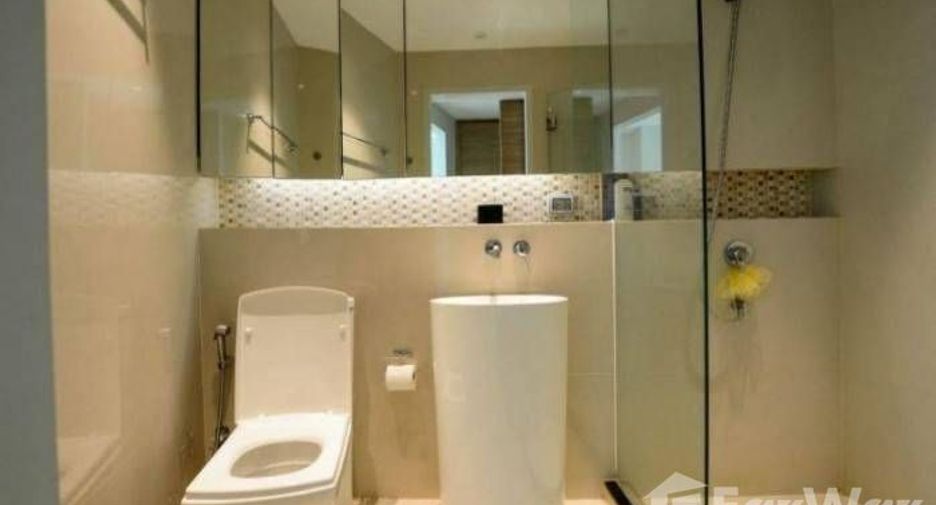 For sale 3 bedrooms condo in Bang Kho Laem, Bangkok