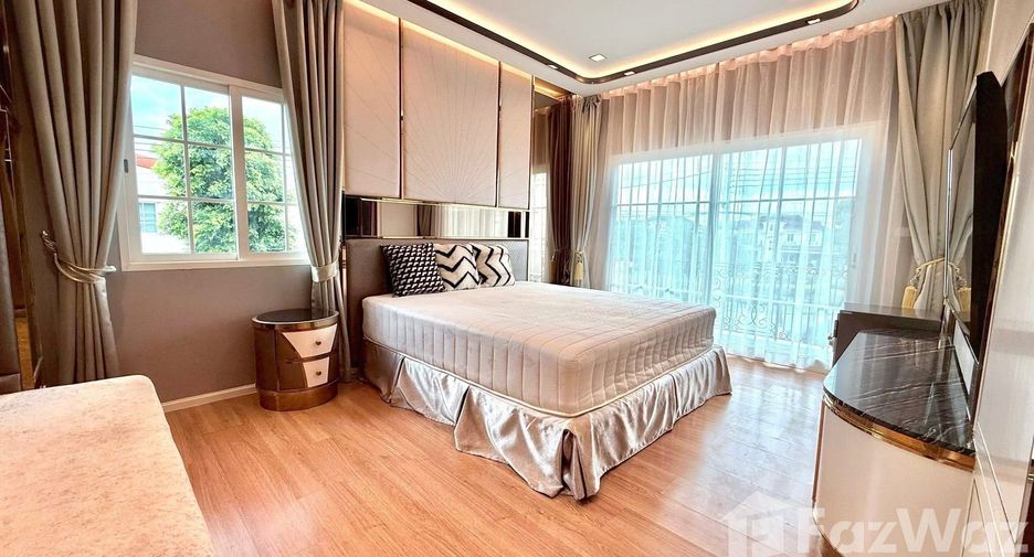 Casa en venta y en alquiler de 3 habitaciones en Bueng Kum, Bangkok