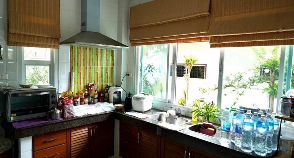 For sale 4 bedrooms house in Mueang Phuket, Phuket