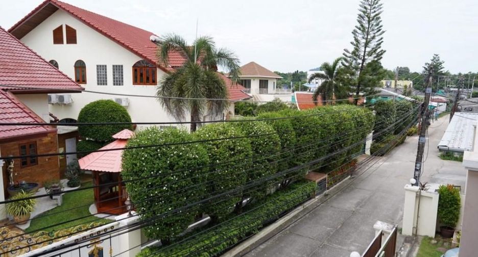 For sale 4 bedrooms house in Mueang Phuket, Phuket