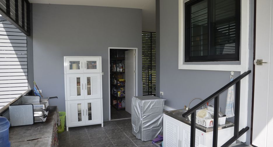 For sale 2 bedrooms villa in Mueang Surin, Surin