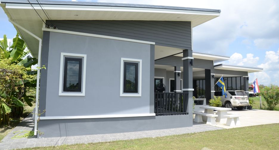 For sale 2 bedrooms villa in Mueang Surin, Surin