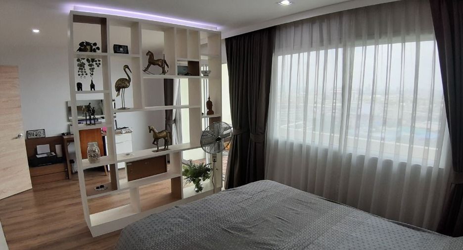 For sale 2 bedrooms condo in Wang Thonglang, Bangkok