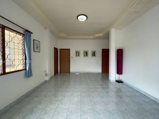 Аренда 3 спальни дом в Саттахип, Паттайя