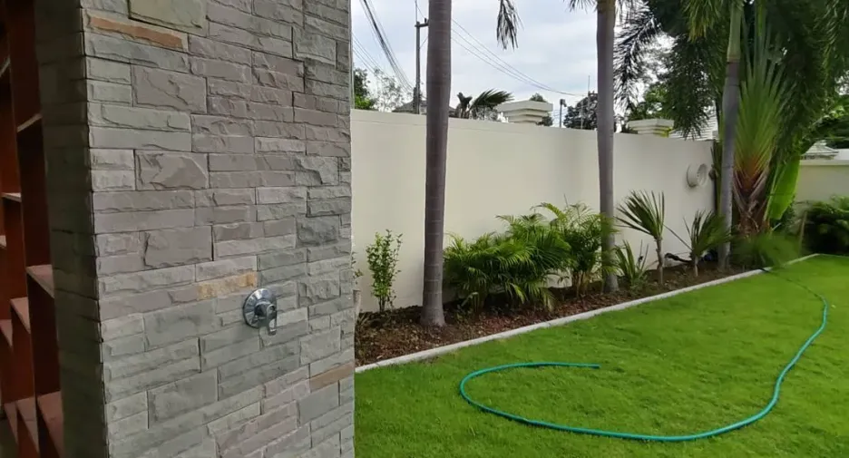 For rent 5 ベッドルーム villa in Bang Lamung, Chonburi
