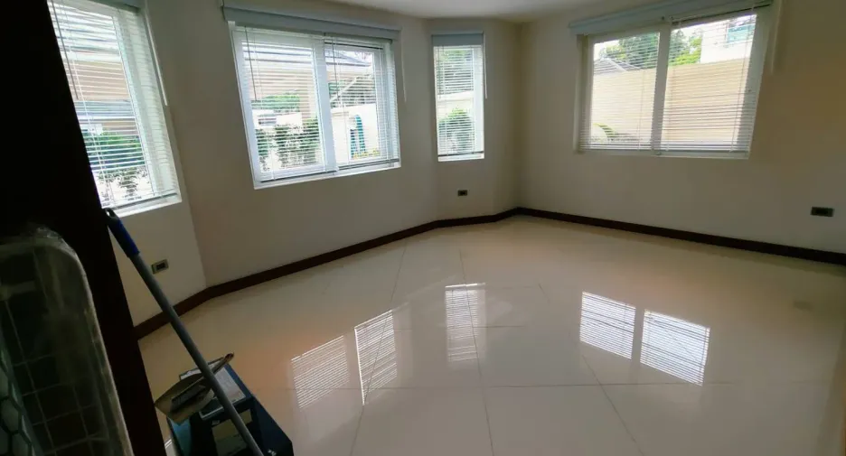 For rent 5 ベッドルーム villa in Bang Lamung, Chonburi