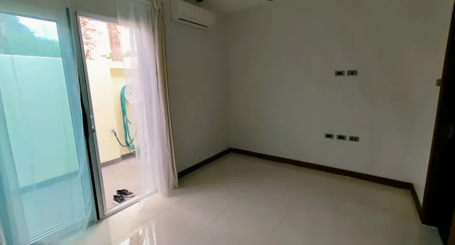 For rent 5 ベッドルーム villa in Bang Lamung, Chonburi