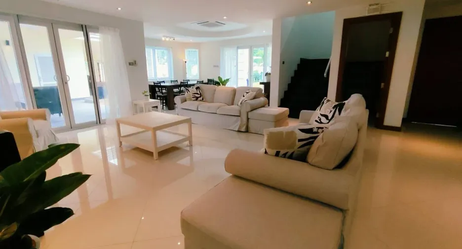 For rent 5 ベッドルーム villa in Bang Lamung, Chonburi