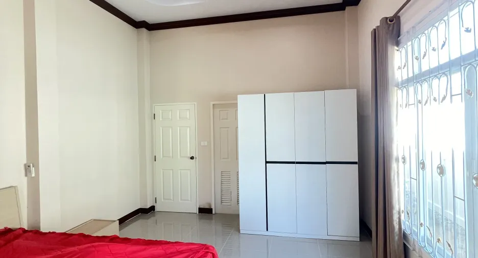Haus zur Miete mit 3 Zimmer in Sattahip, Chonburi