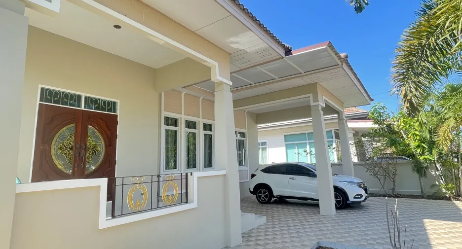 Haus zur Miete mit 3 Zimmer in Sattahip, Chonburi