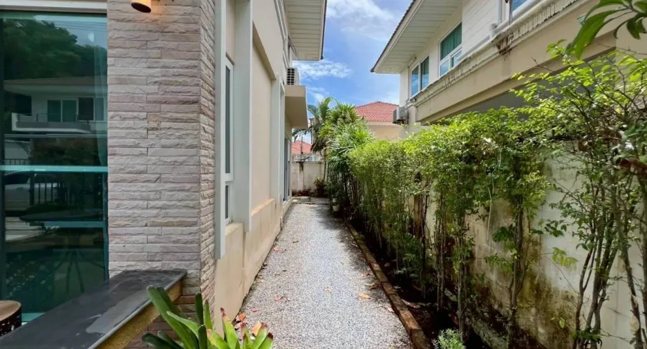 For rent 3 bedrooms house in Thalang, Phuket