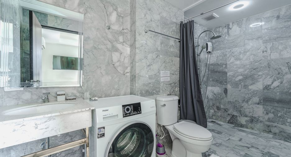 For rent 2 bedrooms condo in Mueang Phuket, Phuket
