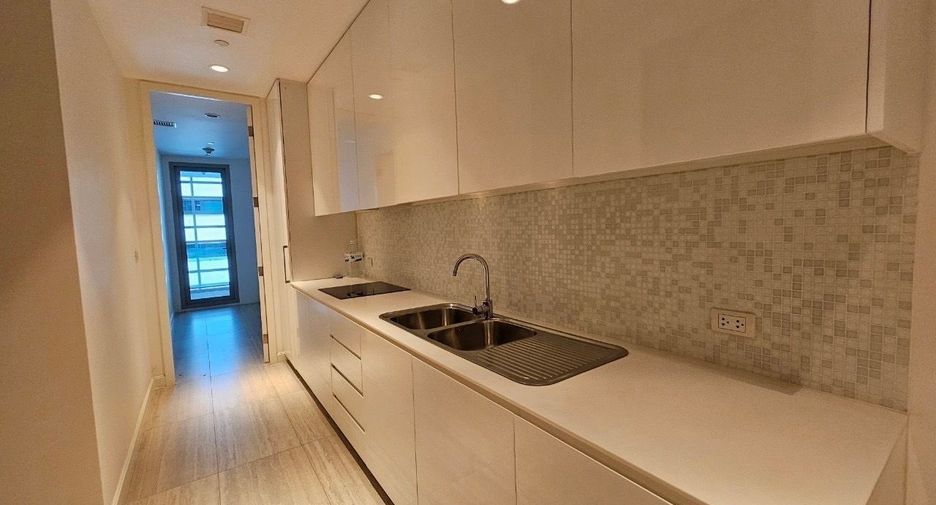 For sale 3 bedrooms condo in Pathum Wan, Bangkok