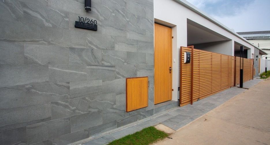 For rent 4 bedrooms villa in Hua Hin, Prachuap Khiri Khan