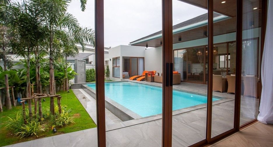 For rent 4 bedrooms villa in Hua Hin, Prachuap Khiri Khan