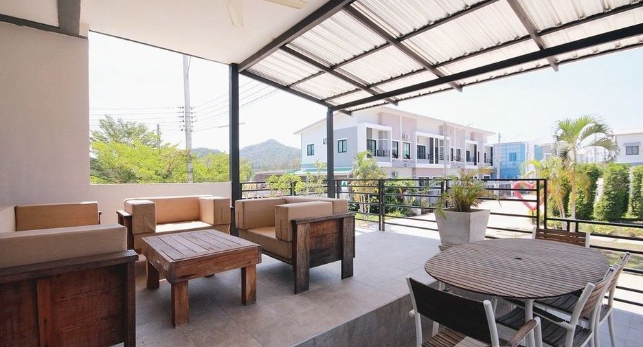 For sale 3 bedrooms townhouse in Pran Buri, Prachuap Khiri Khan