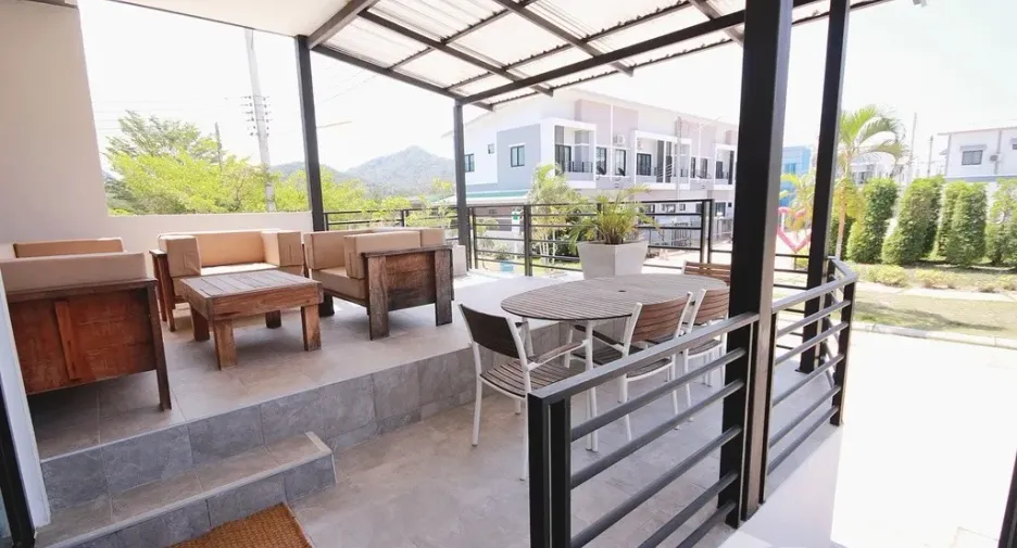 For sale 3 bedrooms townhouse in Pran Buri, Prachuap Khiri Khan