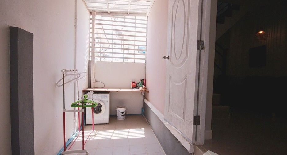 For sale 3 bedrooms townhouse in Pran Buri, Prachuap Khiri Khan