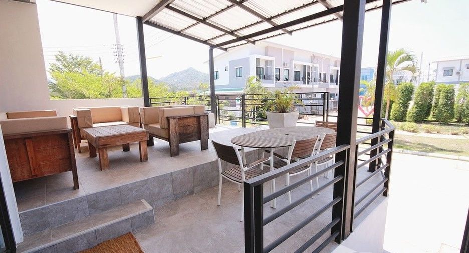 For sale 3 bedrooms townhouse in Pran Buri, Prachuap Khiri Khan
