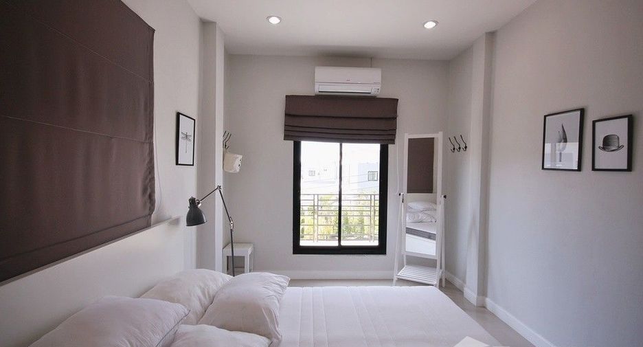 For sale 3 bedrooms townhouse in Pran Buri, Prachuap Khiri Khan