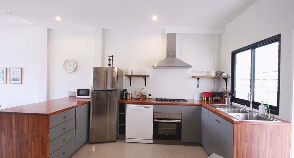 For sale 3 bedrooms townhouse in Pran Buri, Prachuap Khiri Khan
