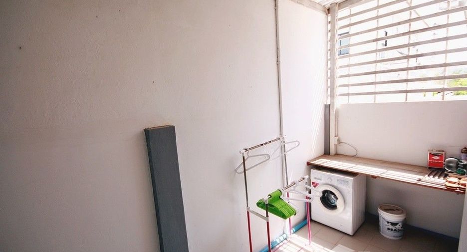For sale 3 bedrooms townhouse in Pran Buri, Prachuap Khiri Khan