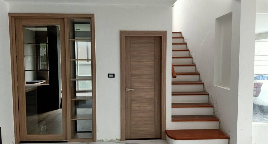 For sale 3 bedrooms house in Bang Bua Thong, Nonthaburi