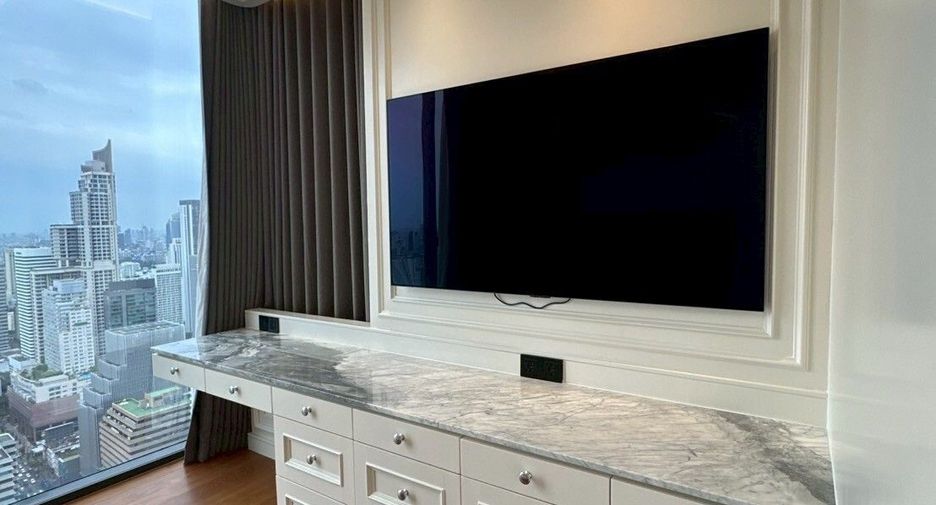 For sale and for rent 3 bedrooms condo in Watthana, Bangkok