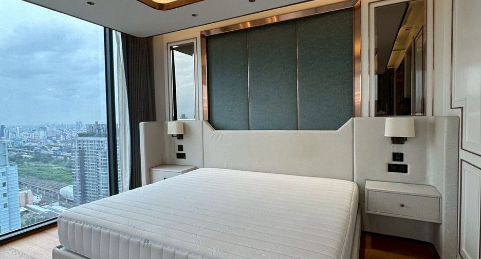 For sale and for rent 3 bedrooms condo in Watthana, Bangkok