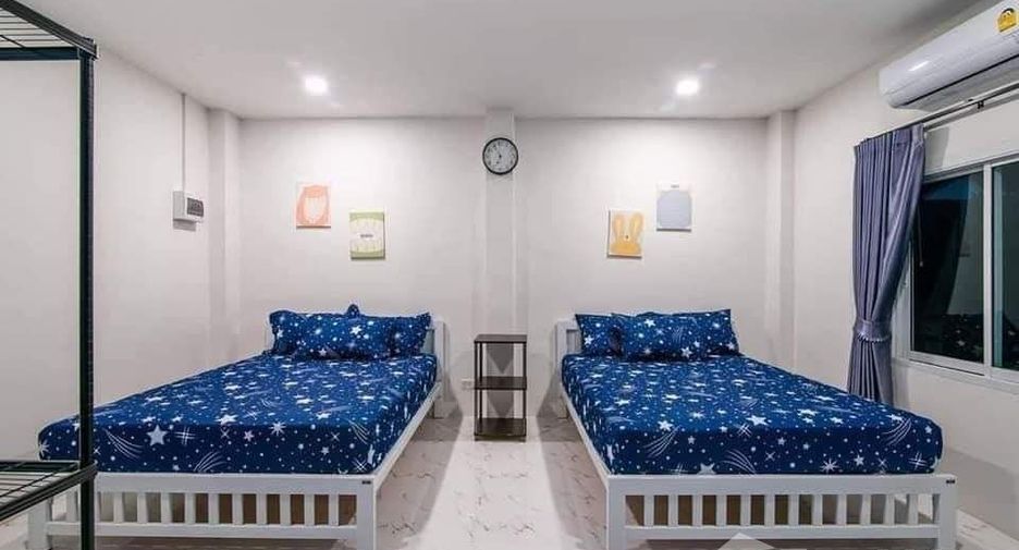 For rent 4 bedrooms villa in Hua Hin, Prachuap Khiri Khan