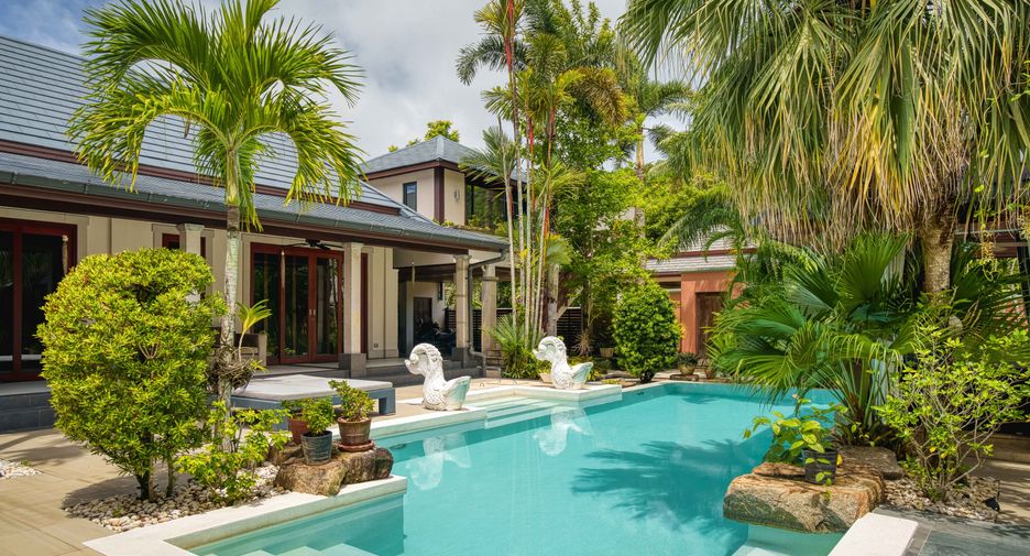 Villa en venta de 4 habitaciones en Mueang Phuket, Phuket