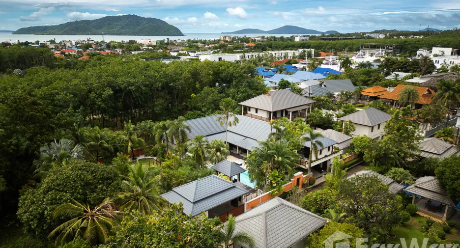 Villa en venta de 4 habitaciones en Mueang Phuket, Phuket