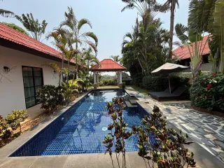 Villa zum Kauf mit 2 Zimmer in Pran Buri, Prachuap Khiri Khan