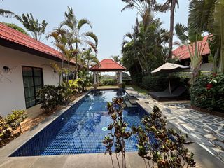 À vendre 2 chambres villa à Pran Buri, Prachuap Khiri Khan
