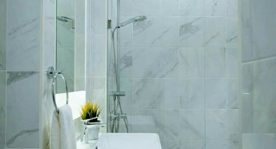 For sale and for rent 2 bedrooms condo in Watthana, Bangkok