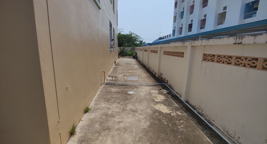 For sale 20 bedrooms retail Space in Hua Hin, Prachuap Khiri Khan